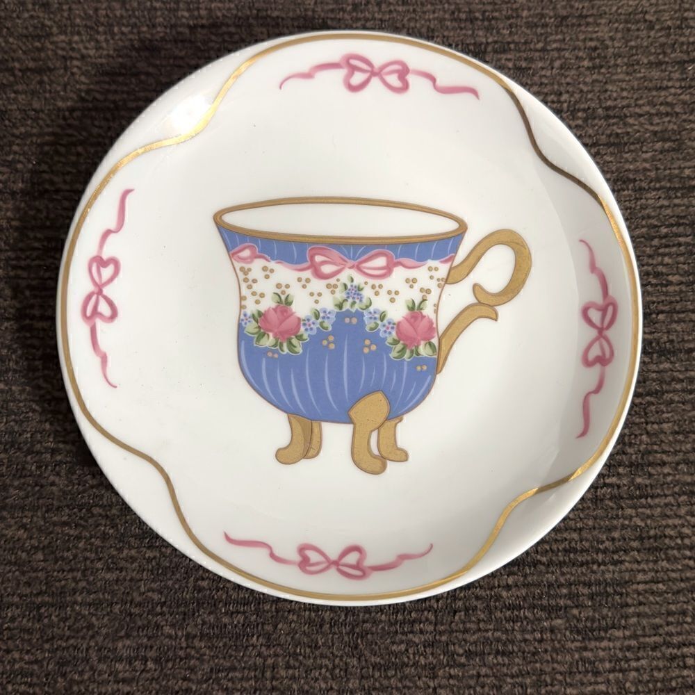 St. Martin Email de Limoges Decore a La main a L Marino Blue Cup Design Saucer